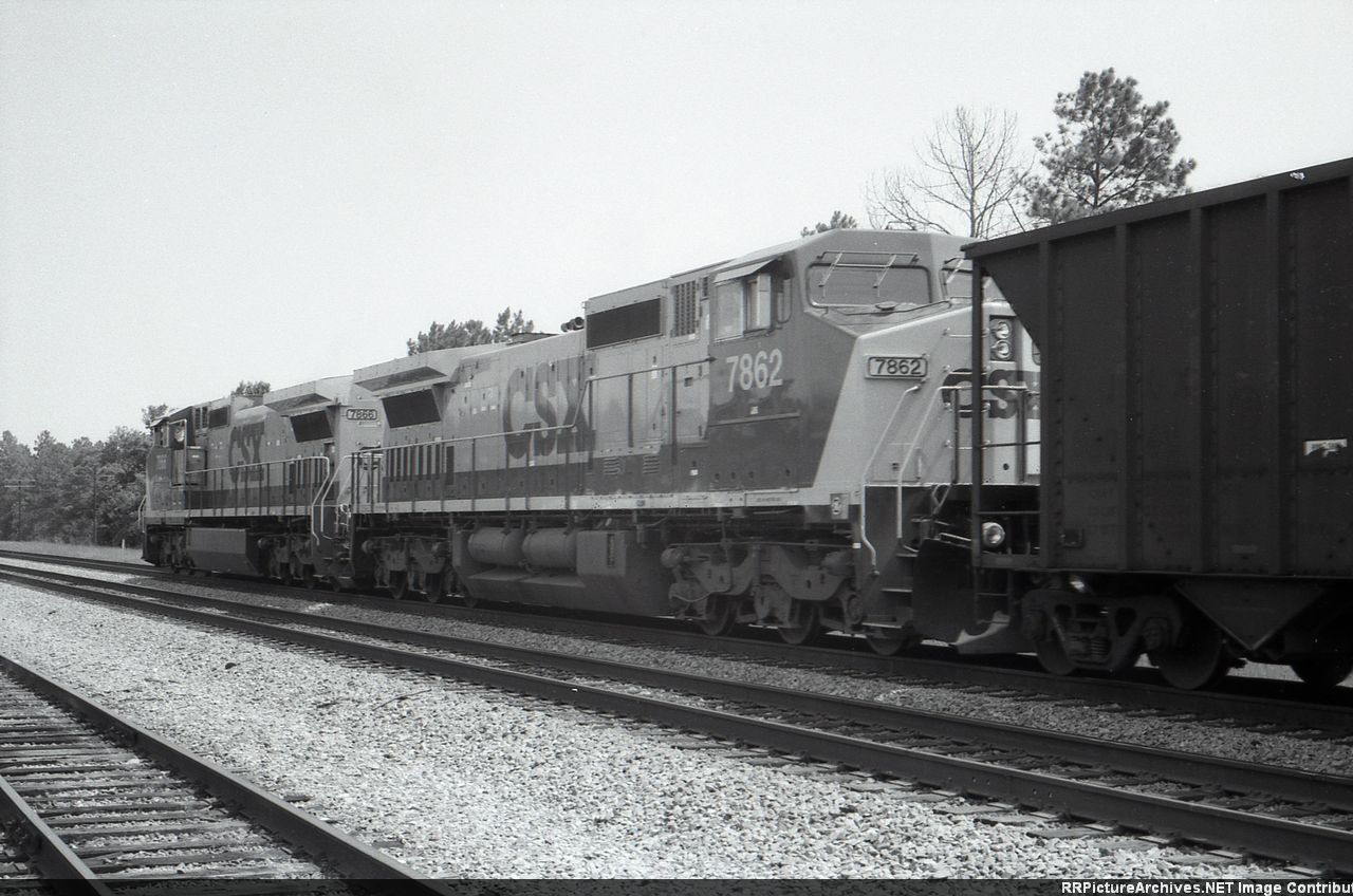 CSX 7862 and 7866 somewhere south of Virginia